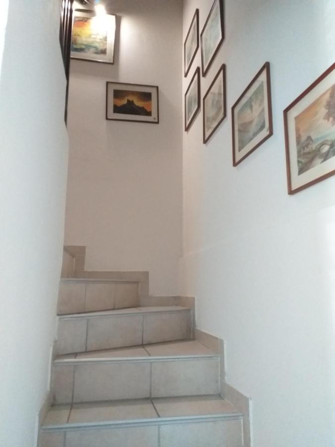 B&B Las Vegan Cles Luaran gambar